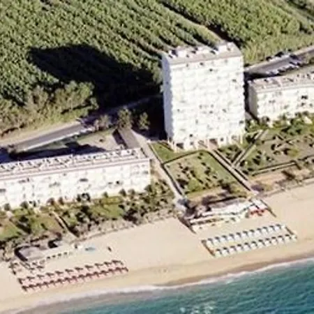 Le Lavandou, 1 Pièce, 2 Personnes - Fr-1-251-307 Appartement